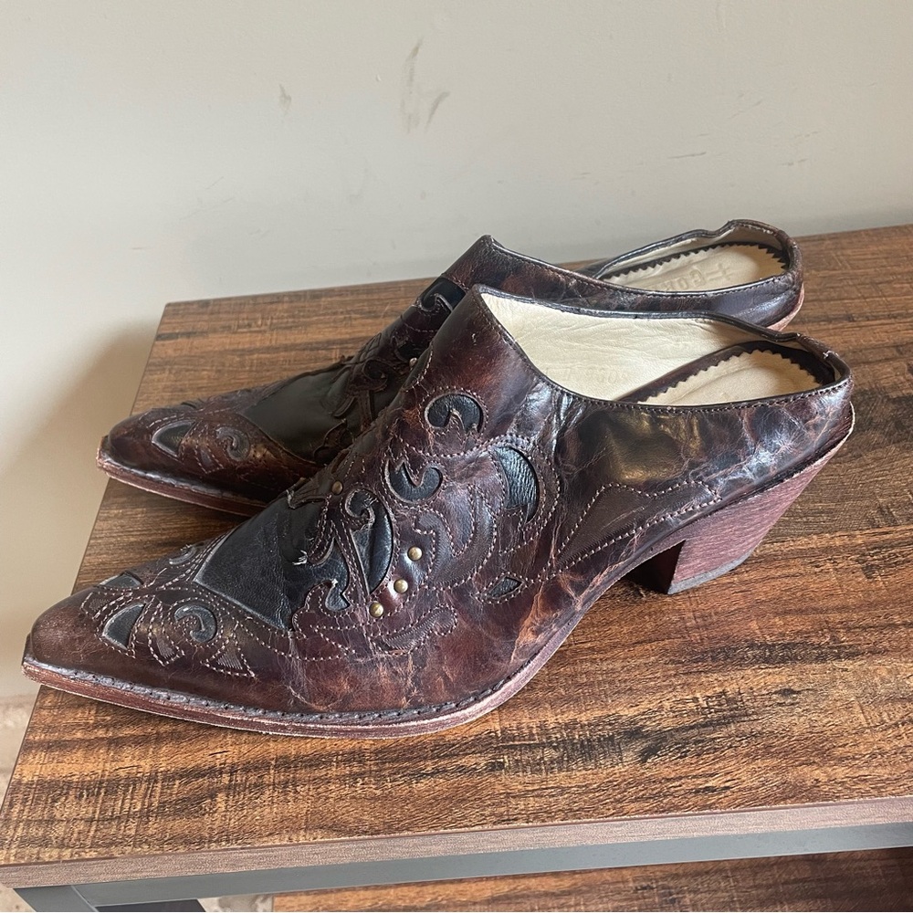 Corral Mules Shoe Boots Brown Leather Embossed Western Cowboy Slip On Womens 7.5 - Picture 3 of 7